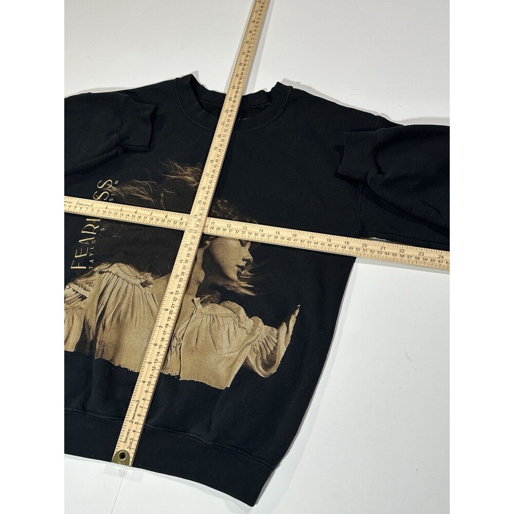 Taylor Swift Fearless Taylor’s Version Album Cover Crewneck Sweatshirt Sz Small - Picture 7 of 9